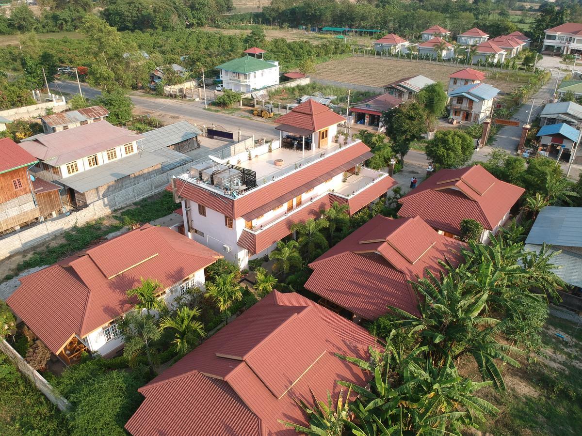 Inle Lotus Hotel Ньоншуэ Экстерьер фото